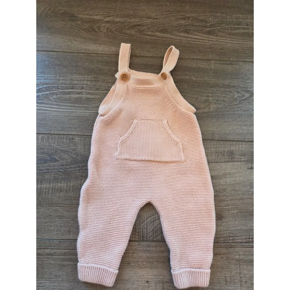 Little planet baby girl( light pink) knit‎ romper 3 mos